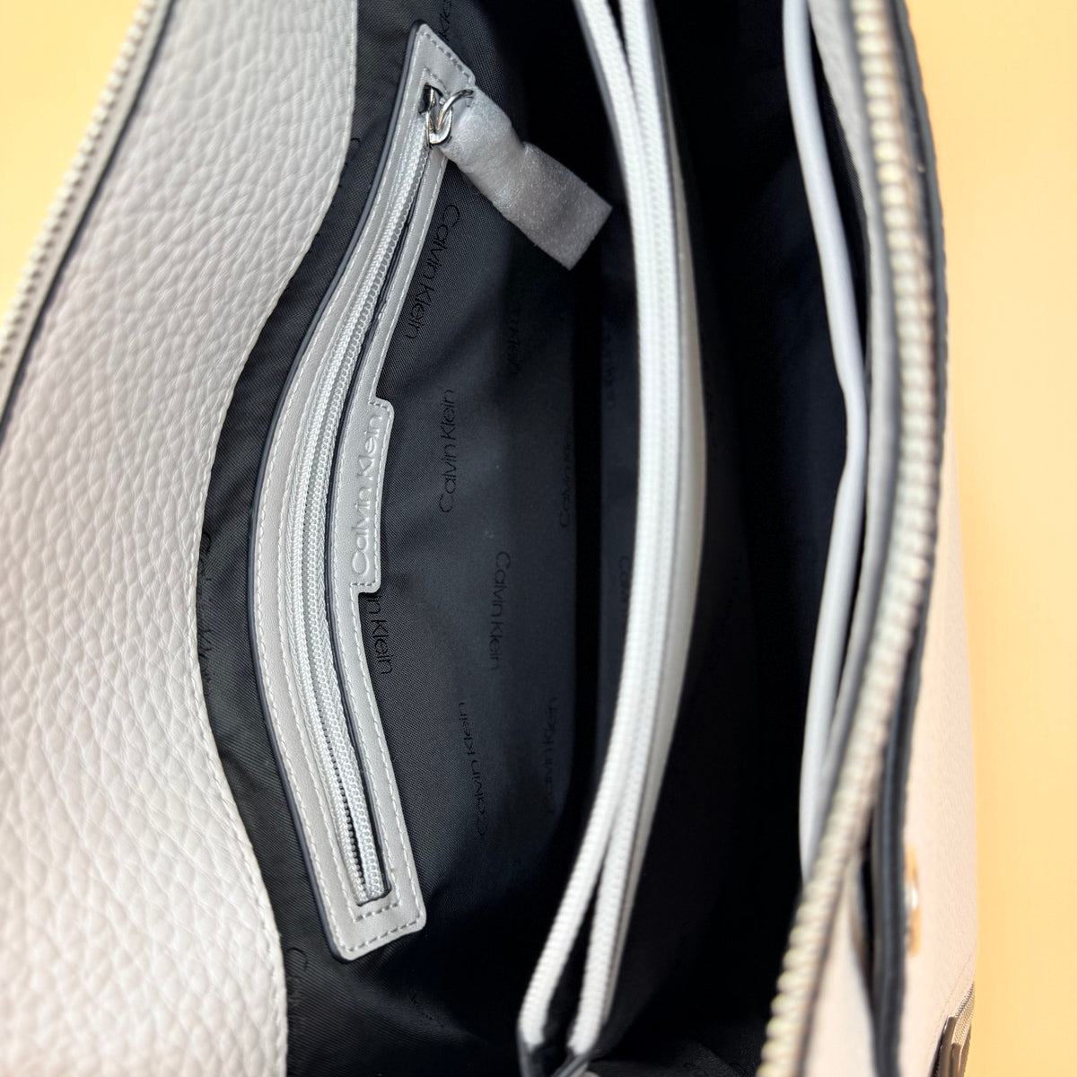 Calvin Klein Pebbled Leather Triple Zip Shoulder Tote Satchel Handbag Gray Silver