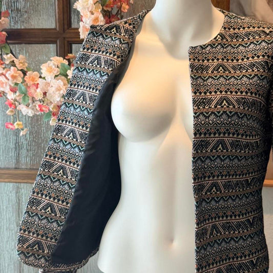 0098 Tahari black, white, and beige geometric patterned elegant boho jacket