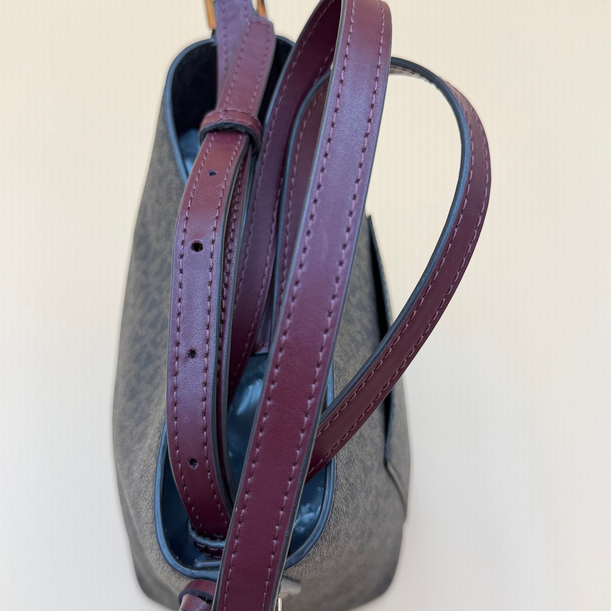 MICHAEL KORS KIMBERLY Small Bucket Bag Messenger Merlot