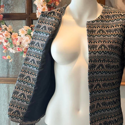 0098 Tahari black, white, and beige geometric patterned elegant boho jacket